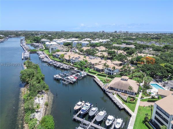 Oak Harbour, 522 Oak Harbour Dr, Juno Beach, Florida 33408, image 2