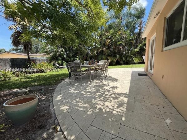 Boulevard Heights, 830 SW 64th Pkwy, Pembroke Pines, Florida 33023, image 1