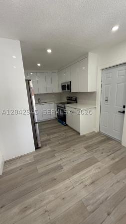 980 NE 146th St, North Miami, Florida 33161, image 1