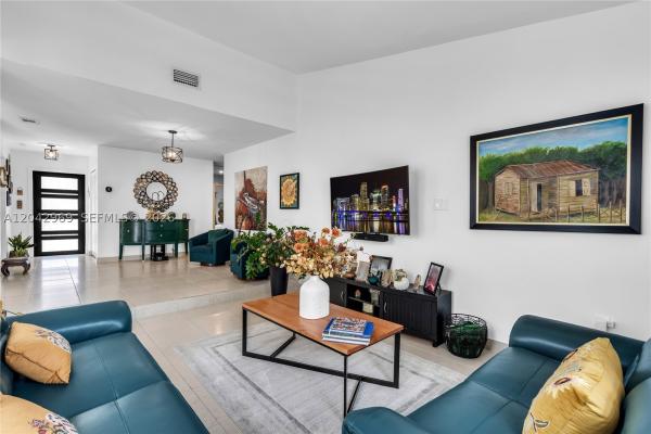 18156 NW 66th Ct, Hialeah, Florida 33015, image 1
