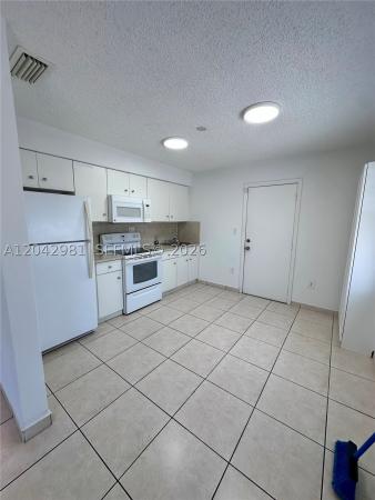 Lawrence Estates Land, 978 SW 10th St #980, Miami, Florida 33130, image 1