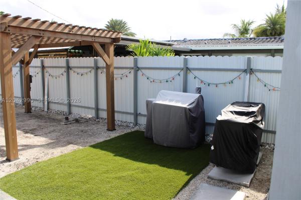 11512 NW 58th Ave, Hialeah, Florida 33012, image 1