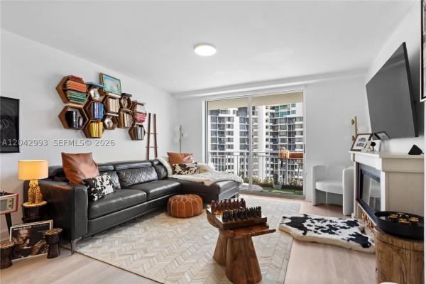 Isola, 770 Claughton Island Dr #1705, Miami, Florida 33131, image 2