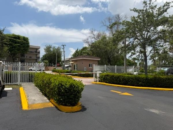 8405 NW 8th St #303, Unincorporated Dade County, Florida 33126, image 1