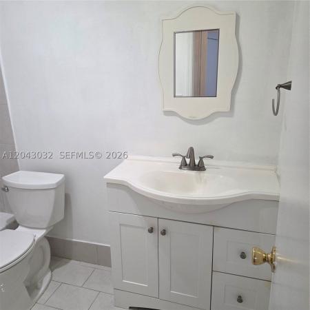 Sun & Lake, 8905-B NW 28th Dr #14, Coral Springs, Florida 33065, image 2