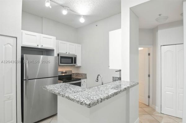 Valencia, 6001 SW 70th St #108, South Miami, Florida 33143, image 1
