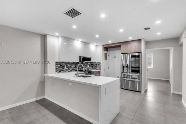 Doria, 2175 NE 56th St #211, Fort Lauderdale, Florida 33308, image 3