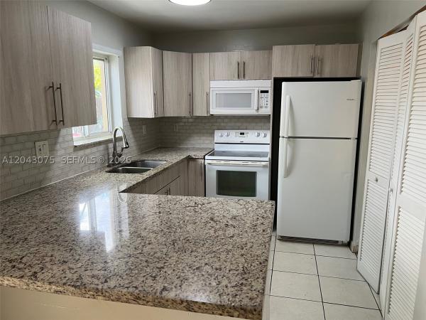 6975 NW 173rd Dr #2007, Hialeah, Florida 33015, image 2