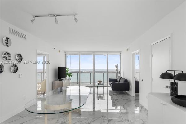 Icon Brickell Tower 1, 465 Brickell Ave #5505, Miami, Florida 33131, image 1