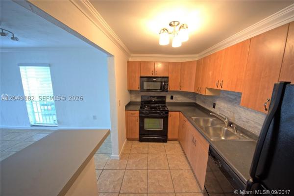 Dadeland Grove, 6900 N Kendall Dr #A209, Pinecrest, Florida 33156, image 3