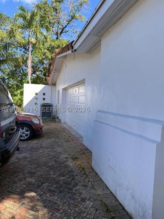 5600 SW 74th Ct, Unincorporated Dade County, Florida 33143, image 1