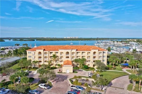 Harbour Isle East, 38 E Harbour Isle Dr #E 104, Fort Pierce, Florida 34949, image 1