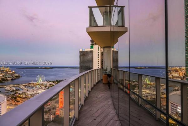 Paramount Miami Worldcenter, 851 NE 1st Ave #3403, Miami, Florida 33132, image 1