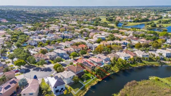 Silver Shores, 1941 SW 148th Way, Miramar, Florida 33027, image 2