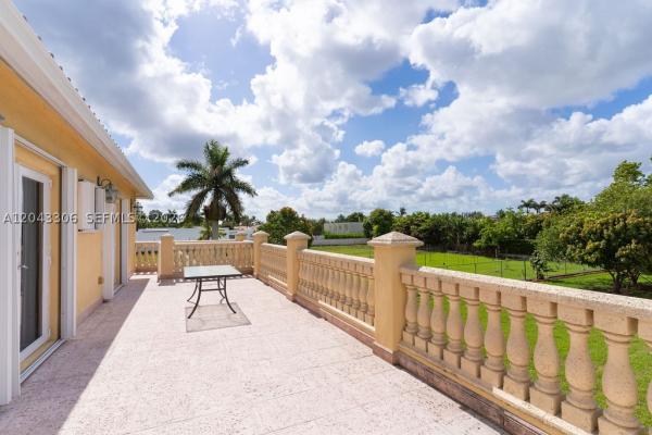 13370 SW 34th St, Unincorporated Dade County, Florida 33175, image 1