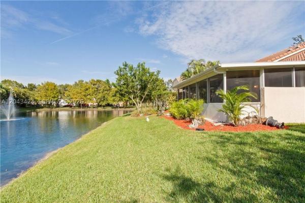 The Classics At Kensington, 5569 NW 106th Dr, Coral Springs, Florida 33076, image 3