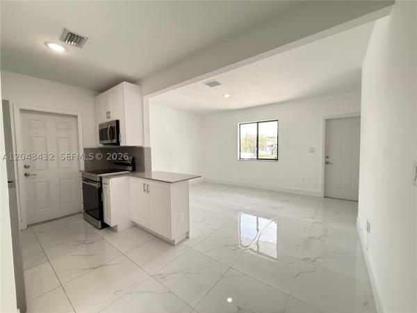 Beacom Manor, 450 Beacom Blvd #A, Miami, Florida 33135, image 2