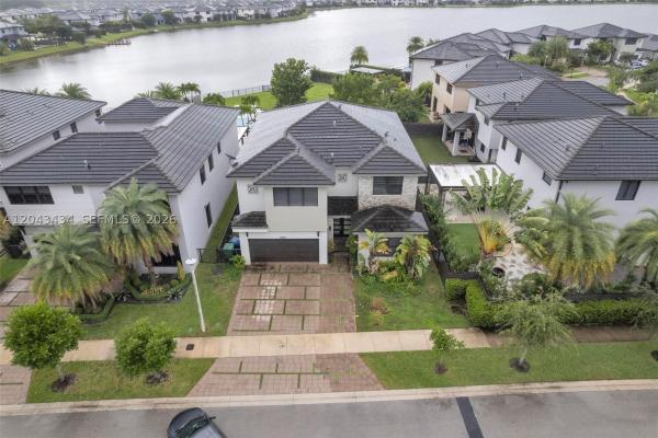 Satori, 8822 NW 161st Ter, Miami Lakes, Florida 33018, image 2