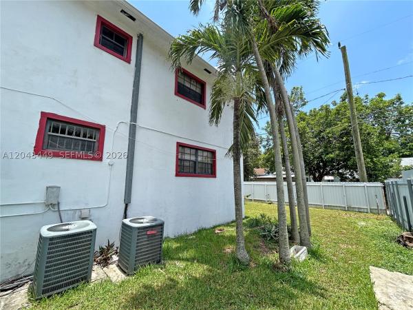 Crestwood, 1000 NW 47th St, Miami, Florida 33127, image 3
