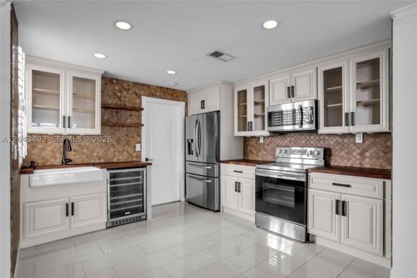 San Remo, 1231 Sorrento Dr, Weston, Florida 33326, image 2