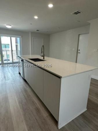 2561 NE 193rd St #1208, Unincorporated Dade County, Florida 33180, image 1