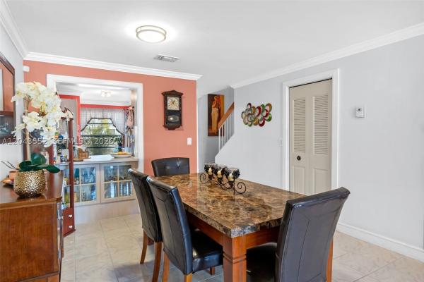 1121 NW 98th Ter #119, Pembroke Pines, Florida 33024, image 3