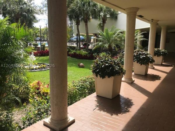 Plaza Of The Americas, 16909 N Bay Rd #508, Sunny Isles Beach, Florida 33160, image 1