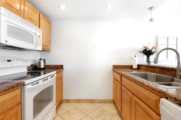 Charter Club, 600 NE 36th St #1717, Miami, Florida 33137, image 1