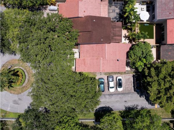 11527 SW 90th St, Unincorporated Dade County, Florida 33176, image 1