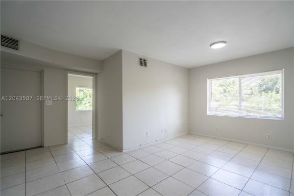 666 NE 80th St #6, Miami, Florida 33138, image 3