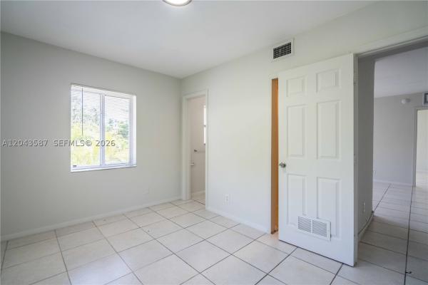 666 NE 80th St #6, Miami, Florida 33138, image 2