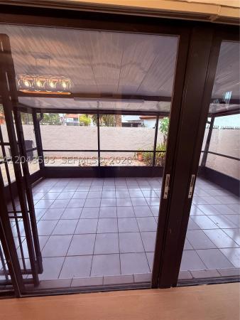 9909 NW 9th St Cir #4-3, Unincorporated Dade County, Florida 33172, image 2