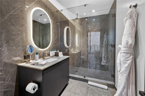 20 NE 11th #4702, Miami, Florida 33132, image 3