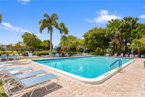 Palm-Aire Country Club 4, 3010 N Course Dr #510, Pompano Beach, Florida 33069, image 2