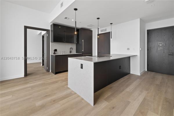 20 NE 11th #4701, Miami, Florida 33132, image 2