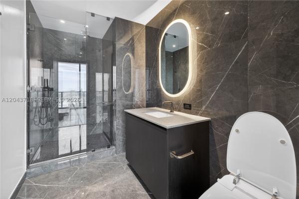 20 NE 11th #4701, Miami, Florida 33132, image 1