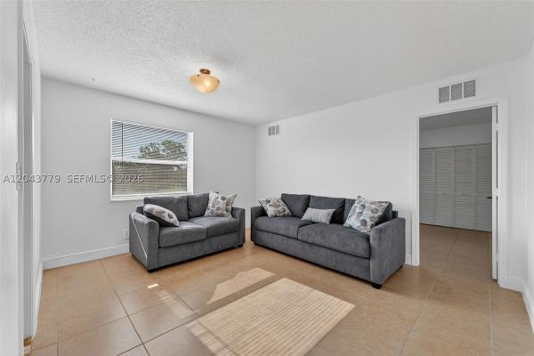 The Lakes Of Inverrary, 3301 Spanish Moss Ter #405, Lauderhill, Florida 33319, image 3