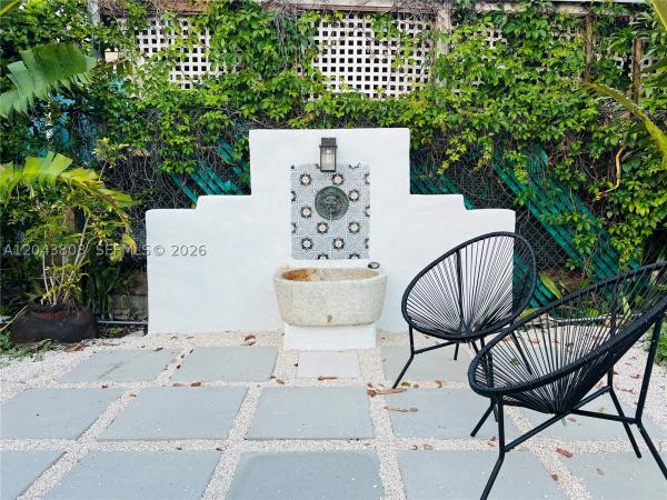 Ohio Grove, 2134 SW 11th St, Miami, Florida 33135, image 2