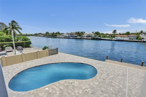 Hillsboro Light Towers, 2639 N Riverside Dr #206, Pompano Beach, Florida 33062, image 1