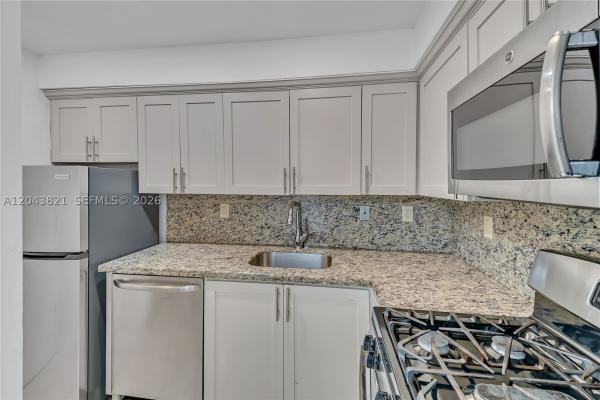 Villa Capri, 1205 Mariposa Ave #307, Coral Gables, Florida 33146, image 3