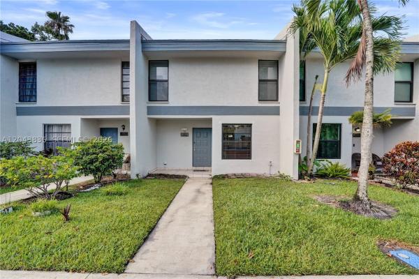 Westview, 9220 NW 14th St #272, Pembroke Pines, Florida 33024, image 1