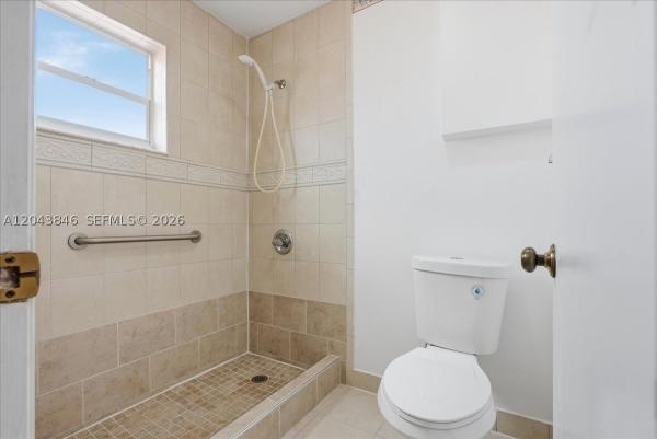 10528 SW 69th Ter, Unincorporated Dade County, Florida 33173, image 1