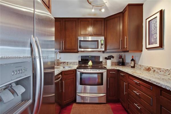 Lincoln Place Residences, 1610 Lenox Ave #301, Miami Beach, Florida 33139, image 2