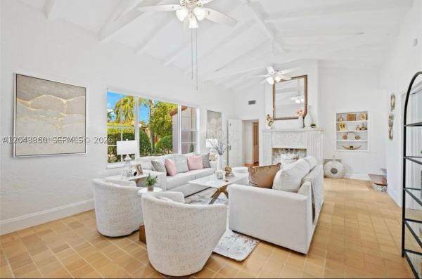 Hollywood Lakes, 1056 Harrison St, Hollywood, Florida 33019, image 2
