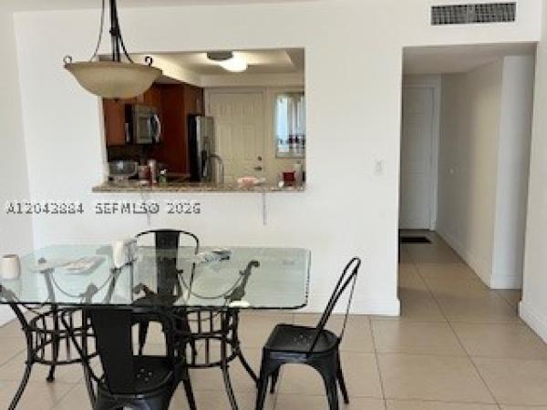 1100 NE 191st St #24-E, Unincorporated Dade County, Florida 33179, image 2