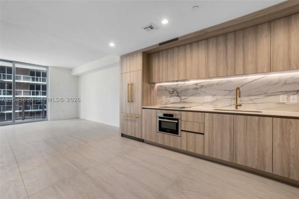 77 Se 5th St #1708, Miami, Florida 33131, image 1