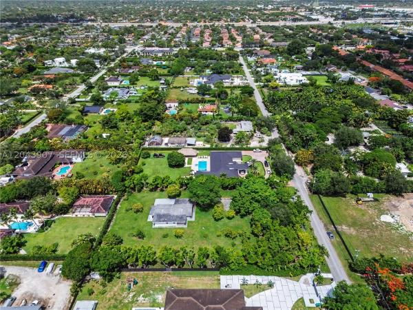 11380 SW 93rd St, Unincorporated Dade County, Florida 33176, image 3
