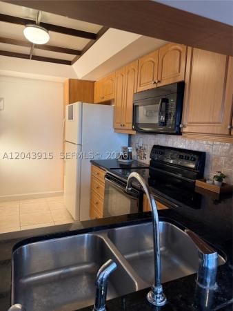 Brickell Key One, 520 Brickell Key Dr #A-1412, Miami, Florida 33131, image 1