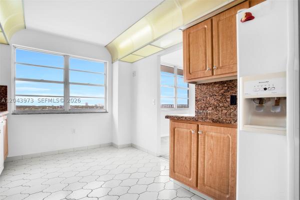 Admirals Port East, 2851 NE 183rd St #1416E, Aventura, Florida 33160, image 2