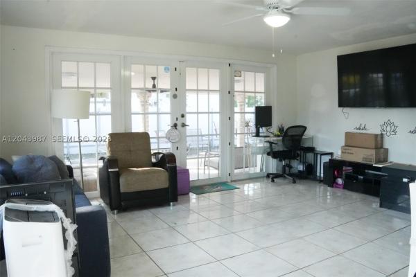 2955 NW 102nd St, Unincorporated Dade County, Florida 33147, image 1